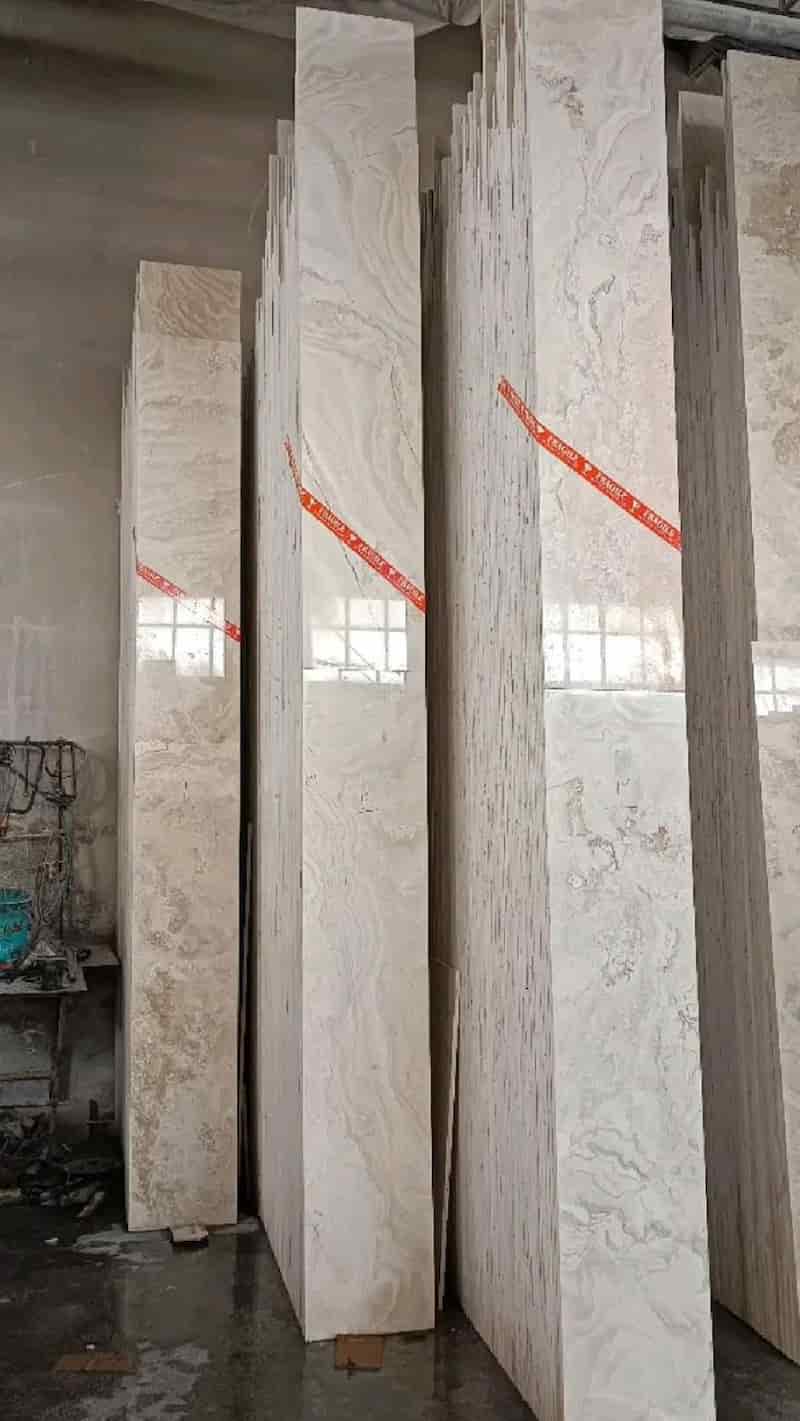 تصویر 1 از سنگ تراورتن دره بخاری ممتاز با جلوه لوکس ساختمان